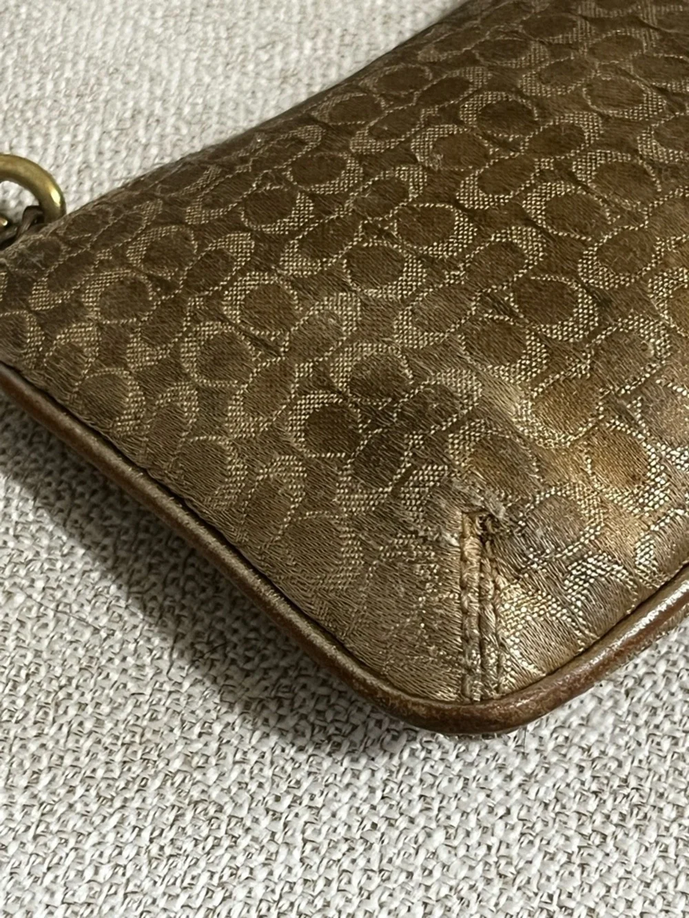 Coach Vintage Gold Signature Metallic Wristlet Clutch GUC - Picture 7 of 9